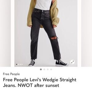 Free People Levi's Wedgie Straight Jeans. NWOT after sunset
